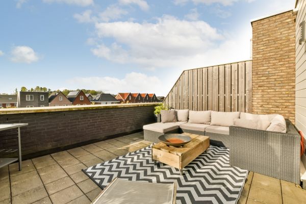 Deck Tiling